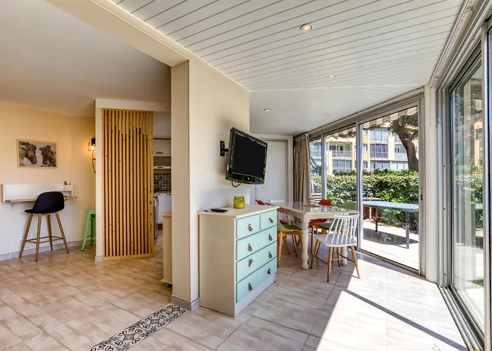 Rez De Jardin Climatise