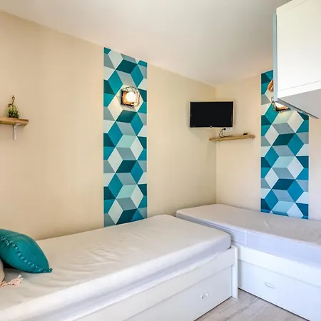 Rez De Jardin Climatise Apartment Agde